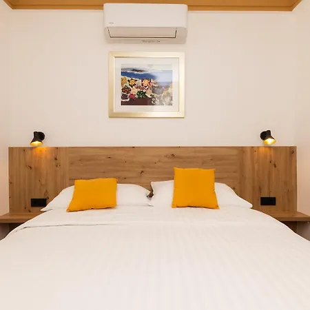 Sanpier * Veli Lošinj